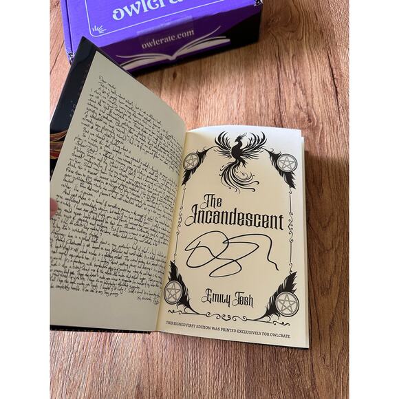 Owlcrate Signed Special Edition The Incandescent By Emily Tesh - Picture 8 of 9